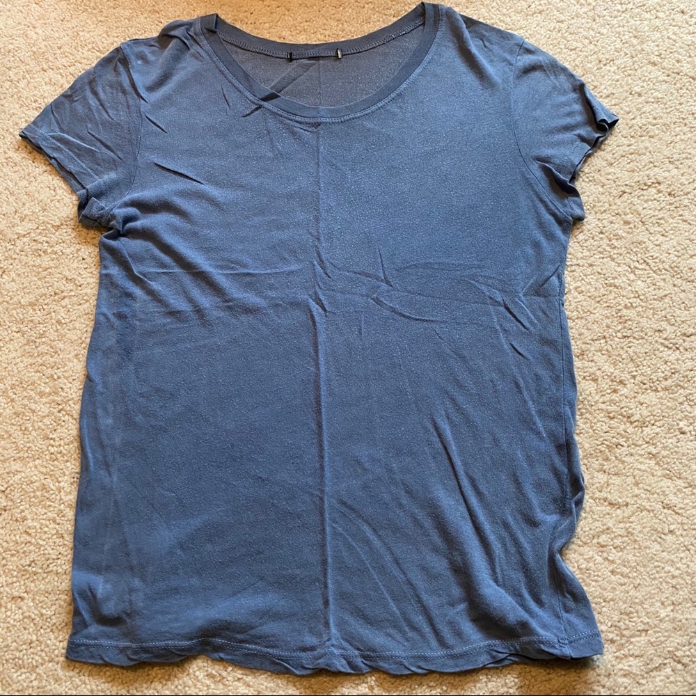 Brandy Melville t shirt